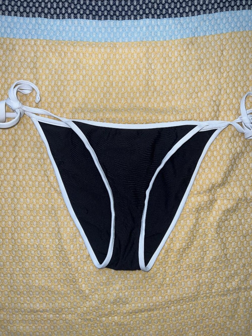BECCA Black White Contrast Binding Side Tie Bikini Bottoms M